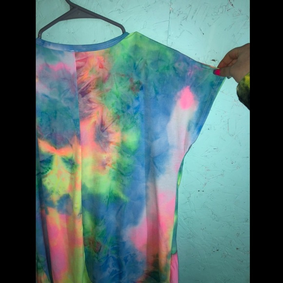 Heimish Tie-Die Top - Picture 5 of 6